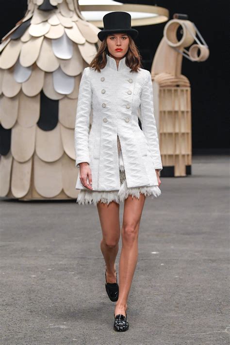 chanel couture wwd|Chanel fashion show.